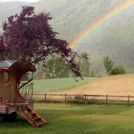 Roulotte Vercors Hotell Saint-Agnan-en-Vercors Exteriör bild